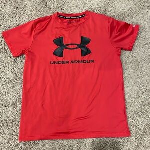 Underarmour Boys Red Dri-Fit T-Shirt Size YMD